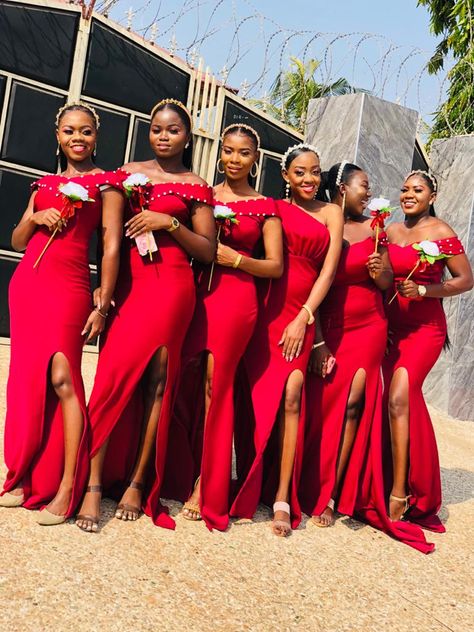 Ruracio Dresses, Bridesmaid Dresses Red, Bridal Train, African Bridesmaid Dresses, African Wedding Dress, 2024 Wedding, African Print Dress, Classy Dress Outfits, African Clothing Styles