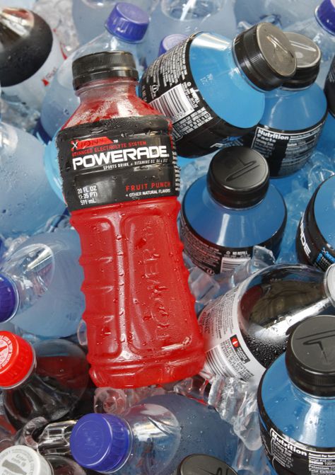 Coca-Cola Drops Powerade Ingredient Linked to Flame Retardants Party Punch, Health Conscious, Bad Food, Sports Drink, Fruit Punch, Powerade Bottle, Flame Retardant, European Union, Grocery Shop