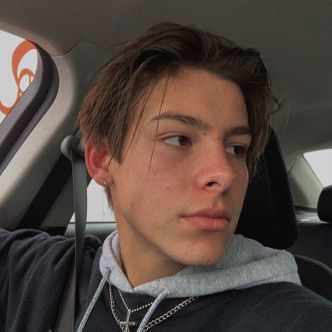 Elijah Lamb, Men Tumblr, Carter Reynolds, Taylor Caniff, Skater Boys, Brent Rivera, Boy Celebrities, Cameron Dallas, Emo Guys