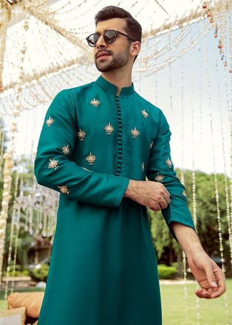 Chooda Ceremony, Sadaf Fawad Khan, Traditional Indian Mens Clothing, Kurta Designs Men's, India Fashion Men, Raw Silk Kurta, Indian Wedding Suits Men, Man Dress Design, Kurta Pants