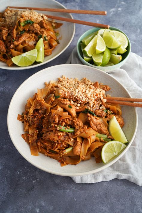 Thai Mad, Pad See Ew, Danish Food, Recipes From Heaven, Thai Recipes, International Recipes, Pulled Pork, Dinner Time, Cute Food