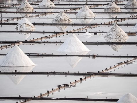 The Stunning Qigu Salt Mountain and Jingzijiao Wapan Salt Fields in Tainan | Spiritual Travels Salt Fields Photography, Salt Mountain, Mood Idea, Salt Photography, Salt Art, Tainan Taiwan, Sai Kung, Hotel Facade, Salt Cave