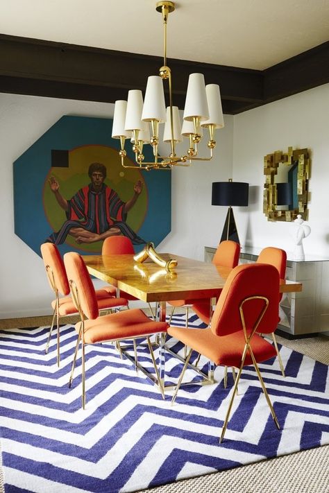 Graphic prints and geometric shapes reign supreme in the Gene Autry suite’s dining room | archdigest.com Dining Suites, Interior Design Minimalist, Large Families, American Interior, Orange Decor, Style Deco, Jonathan Adler, Contemporary Home Decor, Modern Dining Room