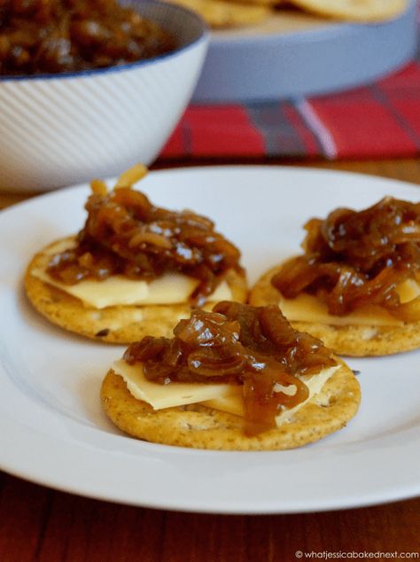 Caramelised Onion Chutney, Red Onion Chutney, Relish Sauce, Traditional Christmas Food, Onion Chutney, Balsamic Onions, Apple Chutney, Caramelised Onion, Jam Recipes Homemade