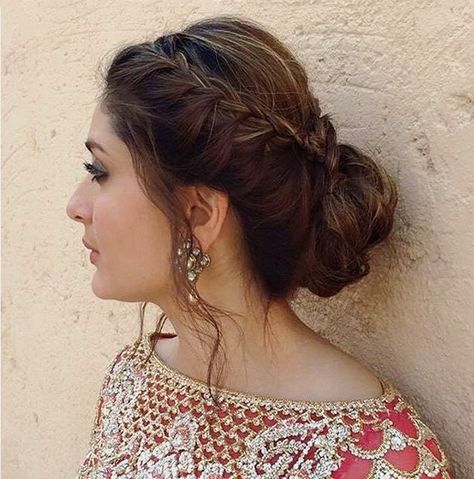 Kareena Kapoor Khan                                                       … Bun Elegant, Bride Hairdo, Lehenga Hairstyles, Hairstyles For Indian Wedding, Side Braid With Bun, Event Hairstyles, Hair Style On Saree, Saree Hairstyles, Engagement Hairstyles