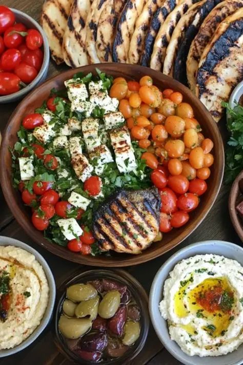 Looking for delicious ways to boost your heart health? Check out these 10 amazing Mediterranean diet recipes that are perfect for your meals! Packed with fresh vegetables, healthy fats, and lean proteins, these heart-healthy meals will satisfy your taste buds while keeping your cardiovascular system in check. Whether you're cooking a family dinner or meal prepping, these easy-to-follow recipes not only focus on flavor but also on health benefits. Discover how wholesome ingredients can elevate your dining experience and nourish your body. Your journey toward healthier eating starts here! Whole Food Diet Clean Eating, Cooking Mediterranean Food, Mediterranean Diet Heart Healthy, Health Conscious Meals, Diet Plate Ideas, Healthy Food Mediterranean, Protein And Healthy Fats Meals, Wholesome Family Meals, Easy Mediterranean Meal Prep