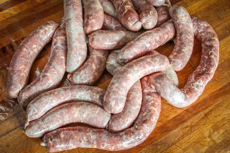 Venison and Pork Sweet Italian Sausage Links Recipe | Realtree Camo Venison Sausage Recipes, Brats Recipes, Sausage Making Recipes, Home Made Sausage, Homemade Sausage Recipes, Deer Recipes, Sausage Making, Deer Meat Recipes, Italian Sausage Recipes