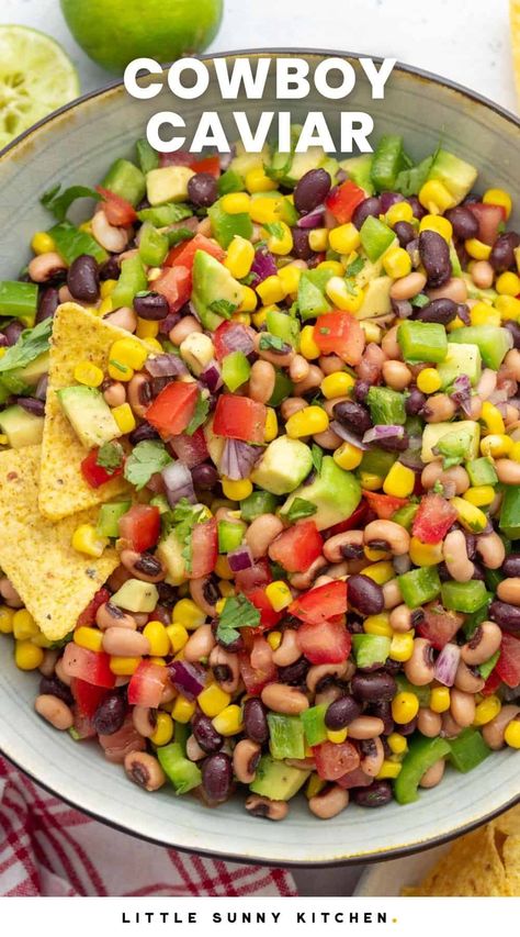 Cowboy Caviar is a simple dip made with fresh ingredients that is ready in under 15 minutes! Serve it with tortilla chips or as a side salad. Texas Dip, Cowboy Caviar Dip, Caviar Dip, Texas Caviar, Caviar Recipes, Easy Dip, Cowboy Caviar, Dip Recipes Easy, Snack Dip