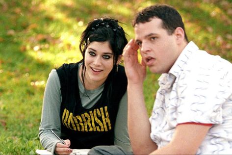 Iconic Duos Best Friends Movies, Best Friend Duos, Janis Ian, Mean Girls Day, Mean Girls Outfits, Lizzy Caplan, Happy 22nd Birthday, Me And My Bestie, Teen Movies