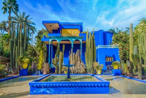 5 Of The Best Museums And Galleries To Visit In Marrakesh Moroccan Garden, Chefchaouen Morocco, Visit Marrakech, Pintura Exterior, Marrakech Morocco, Red Walls, Most Beautiful Cities, Beautiful Buildings, Garden Styles