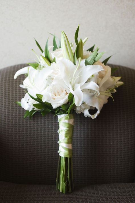 White Lilies And Roses Bouquet, Wedding Bouquet Roses White, Bridal Bouquet Lilies And Roses, White Lily And Rose Bouquet, Lily And Rose Bouquet Wedding, Calla Lily Rose Bouquet, White Lily Bouquet Wedding, Lily And White Rose Bouquet, Lilies And Roses Bouquet