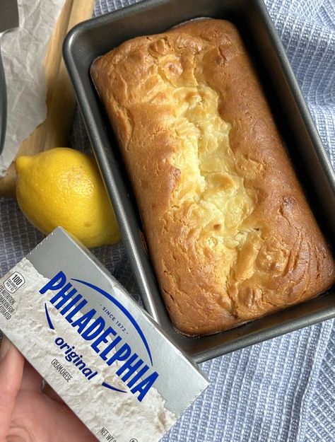 lemon carem cheese bread 12 Tomatoes Recipes Desserts Baking, Lemon Bread Recipes, Lemon Cream Cheese Bars, Cream Cheese Bread, Lemon Cheese, Cheese Bread Recipe, Lemon Cream Cheese, Lemon Bread, Cream Cheese Recipes