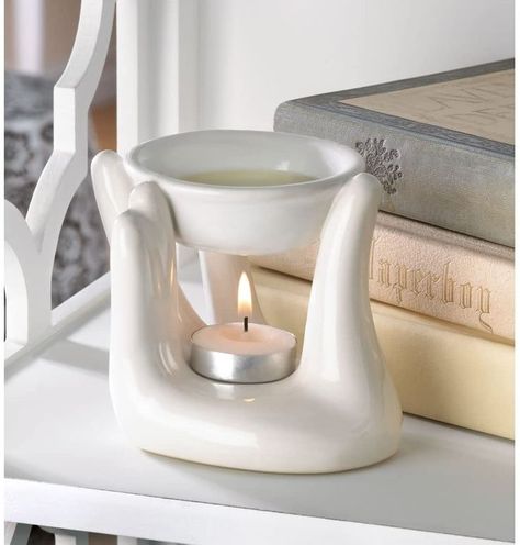 Hands Massage, Ceramic Oil Burner, Massage Candle, Hand Oil, Cerámica Ideas, Oil Warmer, Modern Candles, Tanah Liat, Keramik Design