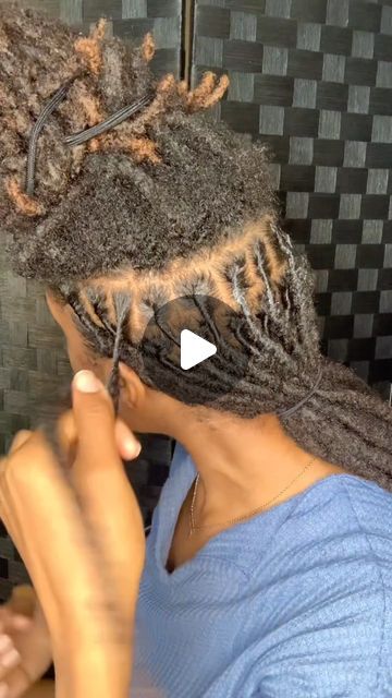 Jasmine 🦋 on Instagram: "Almost 3 months without a retwist.. I used to wonder how people could go so long without one when i first started, i get it now. 😂   What styles should i try?  Oil from @jahzylocsessentials   • • •  #retwistlocs #locs #watchmework #jahzylocs #locstyles" Start Locs Natural Hair, How To Twist Locs, Diy Locs Tutorials, Re Twisting Locs Style, Diy Retwist Locs, Loc Retwist Tutorial, How To Retwist Locs, Starting Locs Natural Hair, How To Do A Loc Retwist