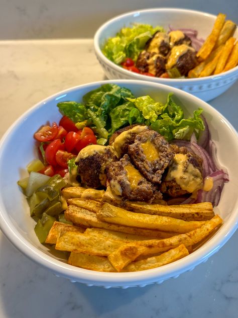 Cheeseburger Meatball Salad Bowls Cheese Burger Bowl, Cheeseburger Bowls, Cheeseburger Bowl, Meatball Salad, Burger Bowls, Juicy Meatballs, Cottage Cheese Breakfast, Chicken Katsu Curry, Cheesy Meatballs