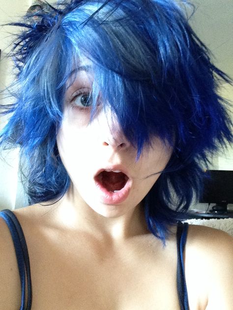 Blue Spiky Hair, Blue And Black Raccoon Tails Hair, Short Blonde Hair With Blue Tips, Blue Hair With Raccoon Tail, Punk Blue Hair, Blue Hair Reference, Blue Racoon Tail Hair, Goth Blue Hair, Crazy Hair Dye Ideas