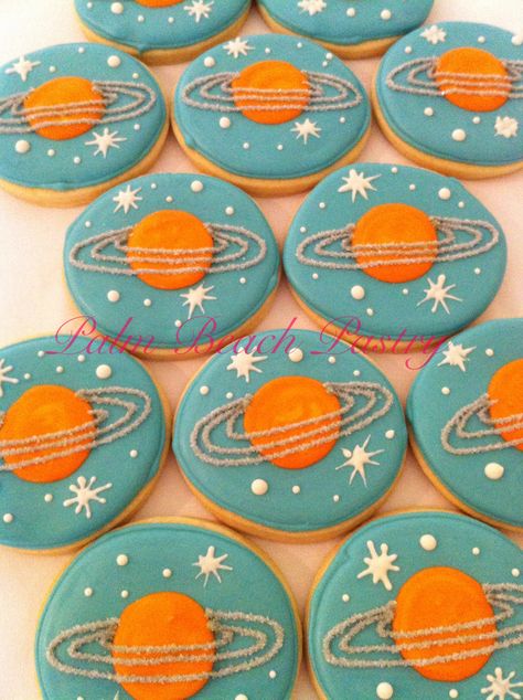 Planet Saturn Cookies Saturn Cookies, Space Desserts, Planet Cookies, Kid Party Ideas, Space Cookies, Galaxy Desserts, Galaxy Cookies, Decorating Sugar Cookies, Coffee Cake Recipes Easy