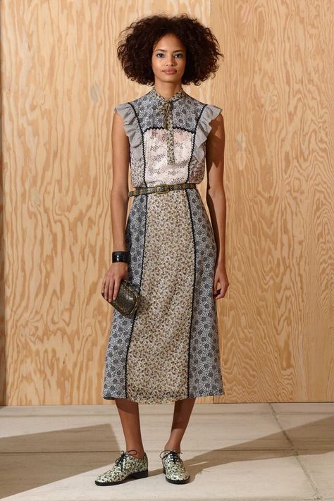 Bottega Veneta pre-fall 2016 Veronique Branquinho, Pre Fall 2016, Sewing Dress, Fall Attire, Fall Fashion 2016, Inspiration Fashion, Silk Midi Dress, Muslimah Fashion, 2016 Fashion