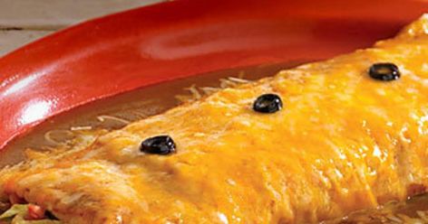 Shredded Beef Wet Burritos Hacienda-Style! Roast Beef Burritos, Wet Burrito Recipe, Shredded Beef Burritos, Wet Burrito Recipes, Beef Burrito Recipe, Wet Burrito, Beef Burritos, Burrito Recipe, Weekday Dinner