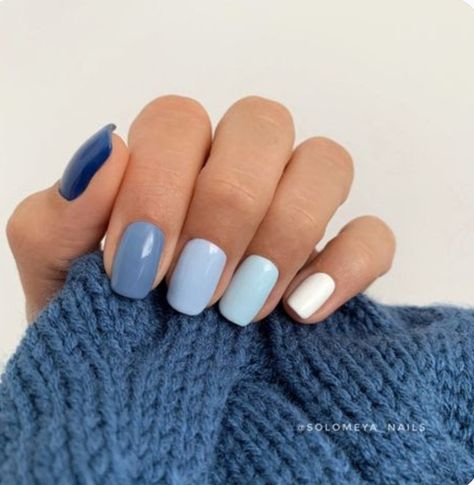 Three Color Nail Combinations, Blue Nail Colors, Futuristic Nails, Trendy Blue Nails, Blue Manicure, Autumn Manicure, Chic Manicure, Multicolored Nails, Hello Nails