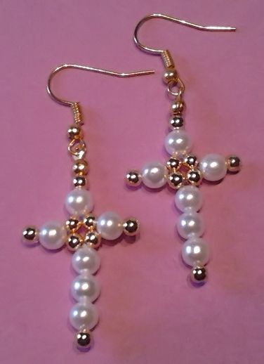 Beaded Cross Diy, Diy Cross Earrings, Beaded Cross Earrings, Cross Beaded Bracelet, Diy Easter Jewelry, Cross Jewelry Diy, Seed Bead Cross, Cross Beads, Beaded Earrings Diy