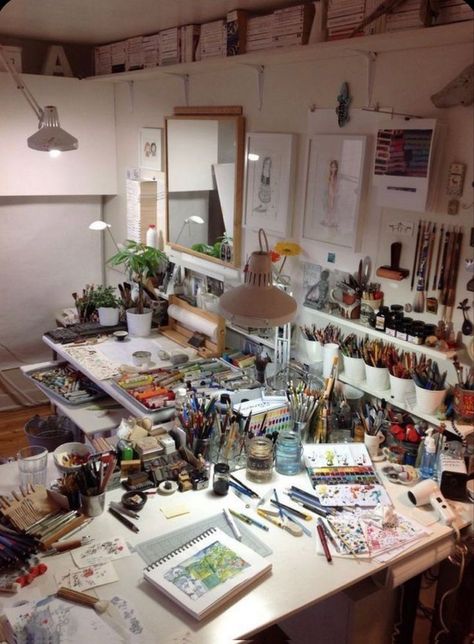 Home Art Studios, Interior Design Country, Art Studio Space, Desain Pantry, Art Studio Organization, Art Studio Room, Art Studio Design, Art Studio At Home, Studio Organization