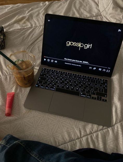 Nia Aesthetic, Mia 3, Blair Waldorf, Just Girl Things, Just Girly Things, Girly Girl, Gossip Girl, Macbook Air, Lawyer