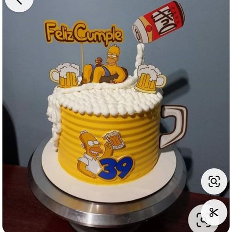 Homer Simpson Cake, Beer Themed Cake, Bolo Simpsons, Simpsons Cake, Beer Birthday Party, Duff Beer, Beer Cake, Beer Birthday, Cute Baking