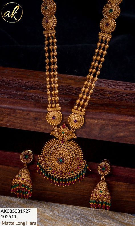 Indian Gold Necklace Designs, Gold Jewels Design, Antique Necklaces Design, New Gold Jewellery Designs, Fancy Jewelry Necklace, Gold Jewelry Simple Necklace, Gold Mangalsutra Designs, Beautiful Gold Necklaces, Gold Necklace Indian Bridal Jewelry