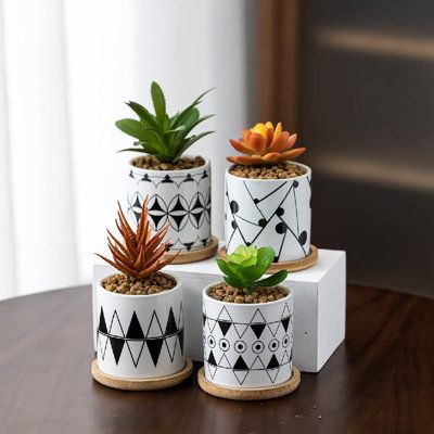 Unique Planters, Plant Pot Design, Stone Plant, Indoor Flower Pots, Flower Pot Design, Small Flower Pots, Fake Succulents, Unique Planter, Indoor Flowers