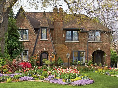 Spring Showstopper Large Yard Landscaping, Southern Architecture, Tudor Style Homes, Tuscan Villa, English Tudor, Tulips Garden, Large Yard, Tudor House, Tudor Style