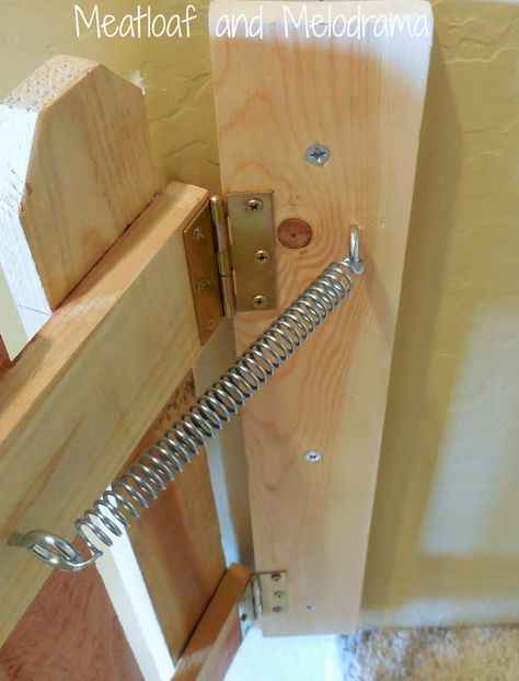 spring and hinges on pet gate Diy Pet Gate, Diy Dog Gate, Diy Gate, Diy Baby Gate, Diy Garden Fence, Stair Gate, Baby Gate, Baby Gates, Dog Gate