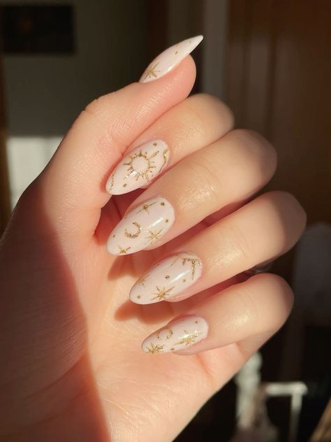 #nails#nailart#witchyvibes#witchy#witch#moon#stars#acrylicnaildesigns#naildesign more in telegram Almond Nails Stars And Moon, Short Nail Designs Celestial, White Witchy Nails, White Nails With Stickers, Celestial Nail Art Simple, Nail Moon Designs, Nails Moon Design, Nails Moon Stars, Nails With Moon Design