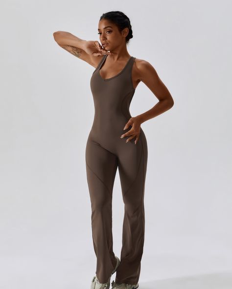 Flaunt Your Brand's Edge 🔥 Introducing our premium Quick-Dry Yoga Jumpsuits, crafted for businesses. Elevate your activewear game with these stylish, high-performance pieces. #fitnessapparel #brandenhancement #yogajumpsuitgoals Yoga Jumpsuit, Yoga Wear, Workout Clothes, Quick Dry, High Performance, Active Wear, Jumpsuit, Yoga, How To Wear