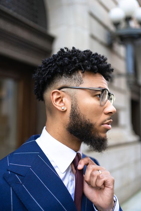 #curlyhairstyles #menshaircut #fade #menstyle Curl Drop Fade, Low Fade Curly Hair, Drop Fade Haircut, Fade Haircut Styles, Short Permed Hair, Afro Hairstyles Men, Twist Curls, Curly Hair Fade, Hairstyle Names