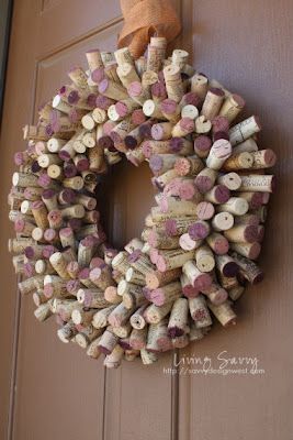 foam wreath form, corks, toothpicks Cork Wreaths, Cork Christmas, Wine Cork Wreath, Cork Ideas, Wine Cork Projects, Cork Wreath, Wine Cork Diy, Wine Cork Art, Cork Projects