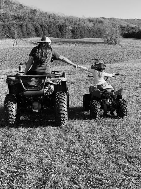 Country Trucks, Four Wheeling, Motocross Love, Cool Dirt Bikes, Atv Riding, Barn Style House Plans, 4 Wheelers, Future Mommy, Ranch House Plan