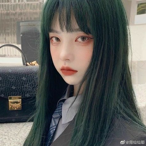 soft, aes, ulzzang, chinese, faaaariii, greenie. Green Hair, A Woman, Green, Hair, Beauty, Black