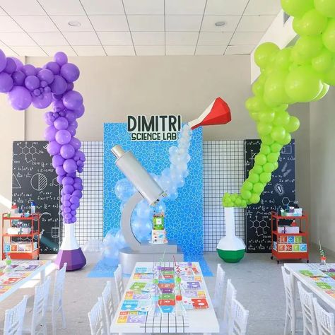 Science Party Balloon Arch, Science Lab Party Decorations, Science Balloon Arch, Science Fair Decoration Ideas, Science Balloons, Science Lab Decorations, Birthday Party Ideas For Boys, Science Party Decorations, Science Birthday Party Ideas