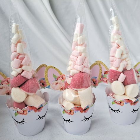 Perfect sweets cones for your unicorn pink party celebrations. Offer these sweet cones to your guests on your parties as a souvenir or a "thank you for coming" present. #unicorntheme #unicornparty #girlbirthday #candycones #creativesnacks #marshmallow #pinkcandy #candyinacone #pinkbabyshower #snacksforkids #uniquecandyidea #unicornholders #rainbowthemeparty #pastelpink #giftsforkids #babyfirstbirthday #firstbirthday #newborn #candydecoration #thankyouforcoming #handmadeguestfavors Unicorn Baby Shower Theme, Pastel Theme Party, Pink Sweets, Candy Cone, Guest Favors, Gifts Pink, Rainbow Theme Party, Gold Candy, Christmas Luxury