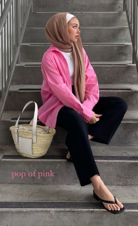 Aesthetic Hijab Outfit Ideas, Hijabi Casual Outfits, Hijab Outfit Summer, Modest Spring Outfits, Trendy Outfits Edgy, Outfit Modest, Hijab Fashion Summer, Estilo Hijab, Stile Hijab