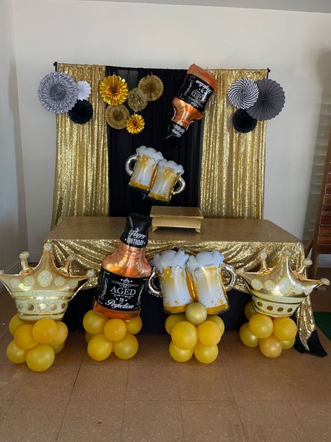 Beer Party Decorations, 50th Birthday Party Ideas For Men, Beer Birthday Party, Surprise Birthday Decorations, Birthday Decorations For Men, Beer Wall, 50th Birthday Decorations, Leo Birthday, Mens Birthday Party