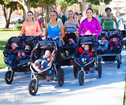 Tip of the Month from FIT4MOM, which provides fitness and exercise programs to help moms make strides in fitness, motherhood, and life. In an active city like Seattle, a lot of moms have questions … Stroller Strides, Fitness And Exercise, Running Mom, Jogging Stroller, Running Club, Mom Help, Target Audience, Having A Baby, Workout Programs