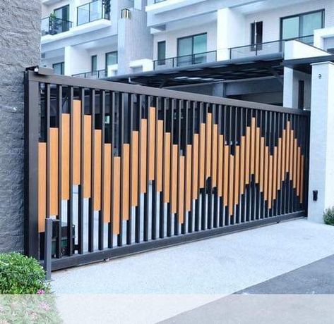 Main Gate Ideas, Modern Front Gate Design, Compound Wall Gate Design, Reling Design, Latest Main Gate Designs, Contemporary Gates, Modern Main Gate Designs, Gate Wall Design, Home Gate Design