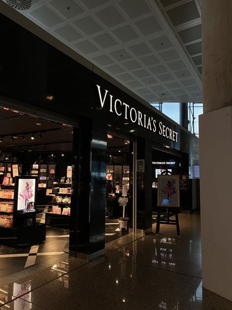 Victoria Secret, At Night, Victoria's Secret