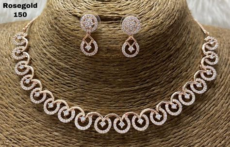 Gold Jewelry Simple Necklace Classy, Diamond Necklace Set Simple, Indian Gold Necklace Designs, Real Diamond Necklace, Bridal Necklace Designs, Diamond Bracelet Design, Diamond Jewelry Set, Diamond Pendants Designs, Fancy Jewelry Necklace