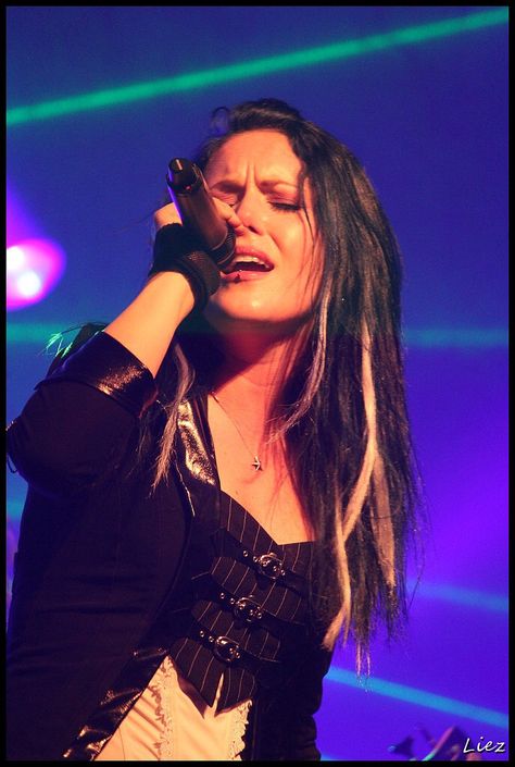 The Agonist @ MFVF8 The Agonist, Alissa White, Female Guitarist, Metal Girl, Guitarist, Black Metal, Queen, Concert, Quick Saves