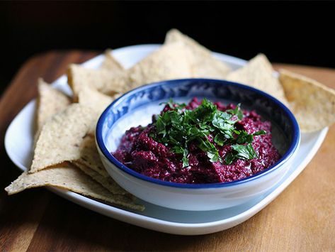 Black Tahini and Beet Hummus from Serious Eats - Black Sesame Seeds are high in the minerals magnesium and calcium. These two minerals will help you get adequate shuteye this summer nights, as they regulate your sleep patterns. Black Tahini, Tahini Recipes, Beet Hummus Recipe, Pepper Sauce Recipe, Roasted Red Pepper Sauce, Beet Hummus, Hummus Recipe, Serious Eats, Canned Chickpeas