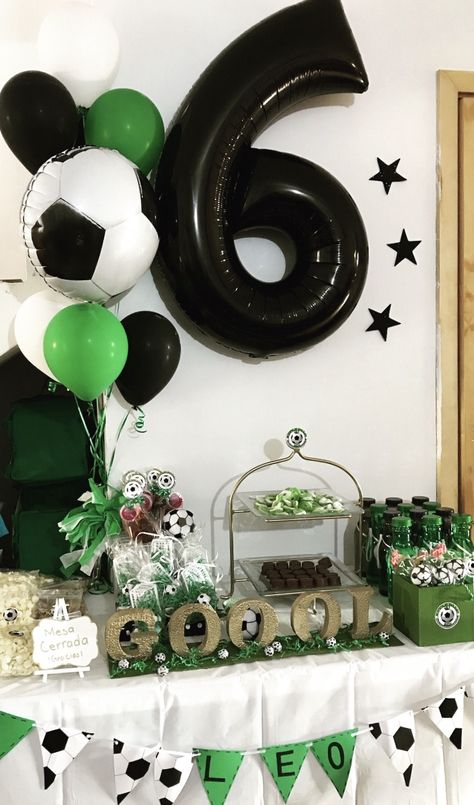 Simple Soccer Party Decorations, Soccer Birthday Table Decor, Soccer Party Table Decor, Soccer Dessert Table, Soccer Bday Party Ideas, Soccer Birthday Favors, Soccer Party Theme, Boys Soccer Party, Soccer Party Ideas