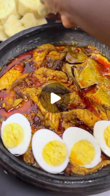 37K views · 2.3K likes | Ghanaian Foods 🇬🇭 on Instagram: "The best garden egg abomu you’ll ever try.  You should definitely make it! 😋😋  Credit: @healthyeverafterr_  #ghfoods #ghanafood #ghfoodies" Ghanaian Salad, Ghana Food, Ghanaian Food, Plantain Recipes, West African Food, Avocado Egg Salad, Ripe Avocado, Best Garden, African Food